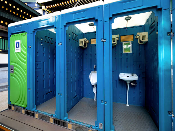 Porta potty delivery and setup in Plum Grove, TX